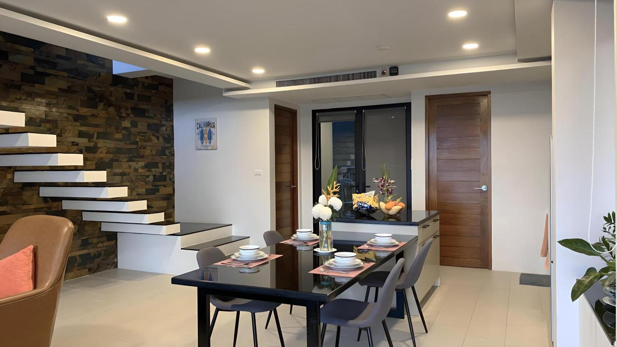 Twin Villas Seaview Kata Exterior photo