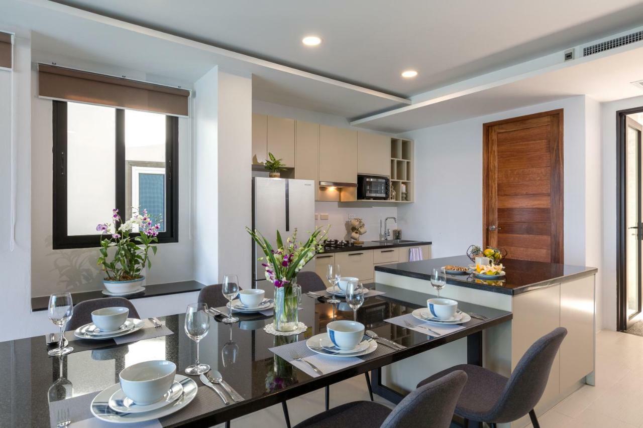 Twin Villas Seaview Kata Exterior photo